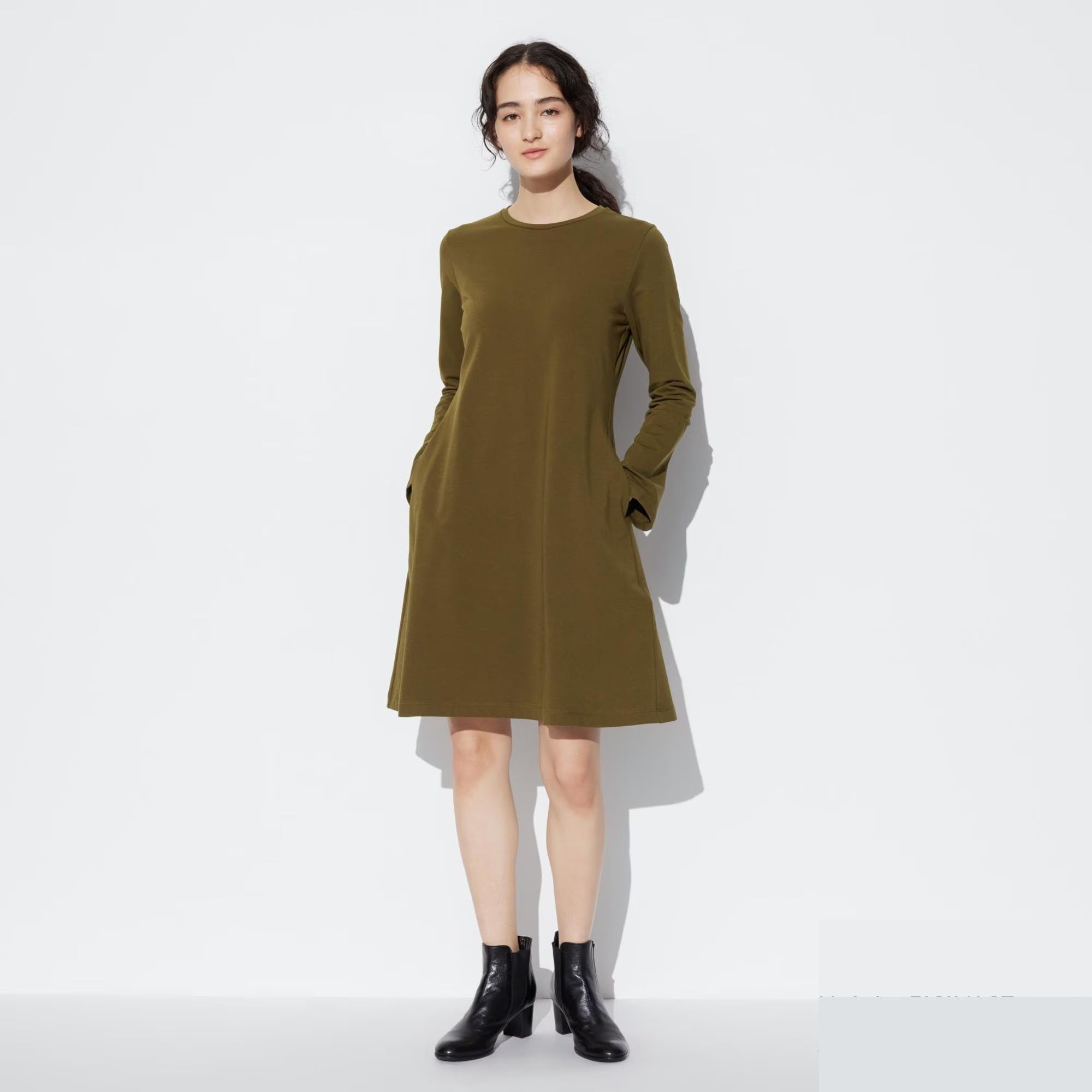 СУКНЯ Uniqlo,  розмір L