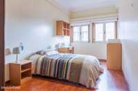 24474 - Quarto com cama de solteiro em apartamento com 3 quartos