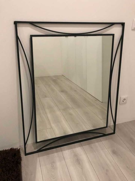 Espelho de parede em ferro maciço