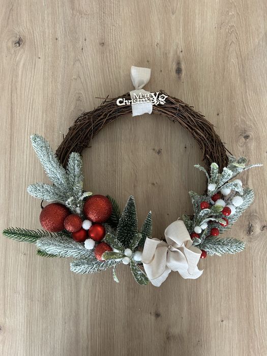 Świąteczny wianek na drzwi – 30 cm