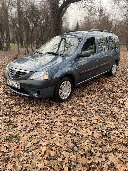 Продам Dacia Logan 1.6