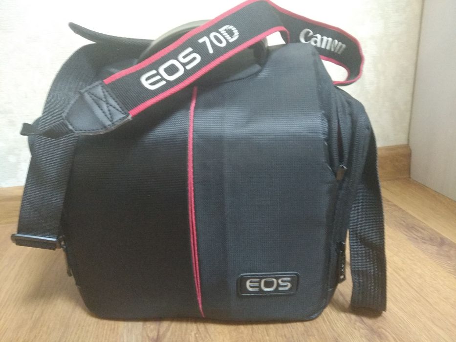 Терміново! Продаю фотоаппарат Canon 70D