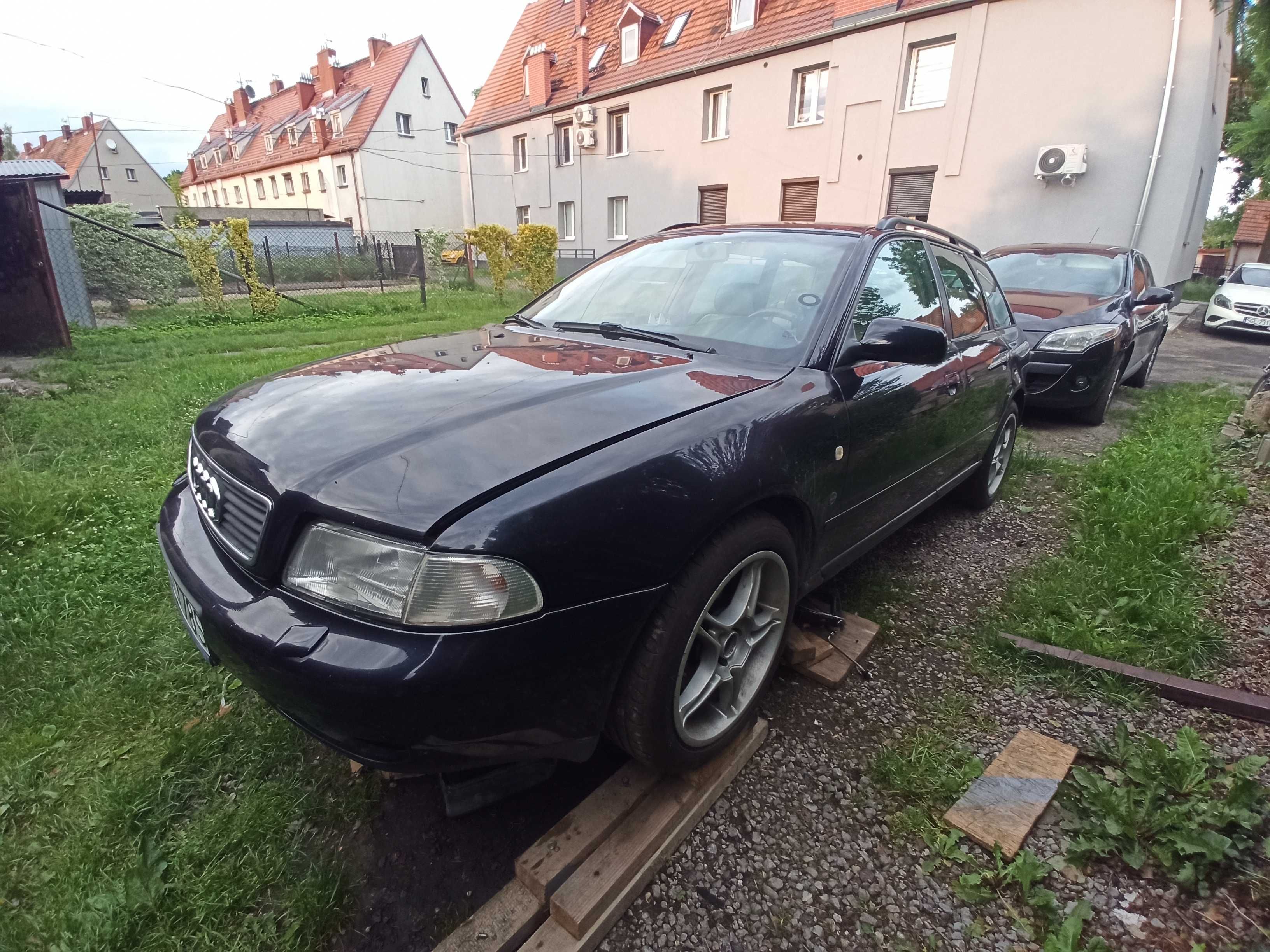 Audi a4 b5 części 2.8 v6 Quattro avant tiptronic całości