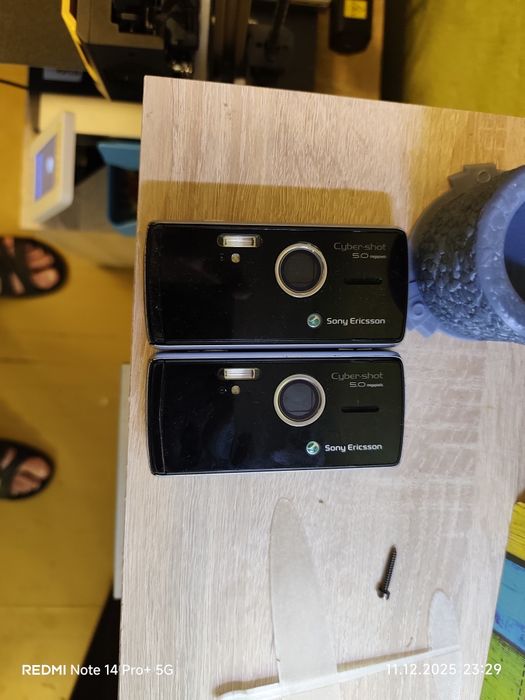 2x Sony Ericsson k850i