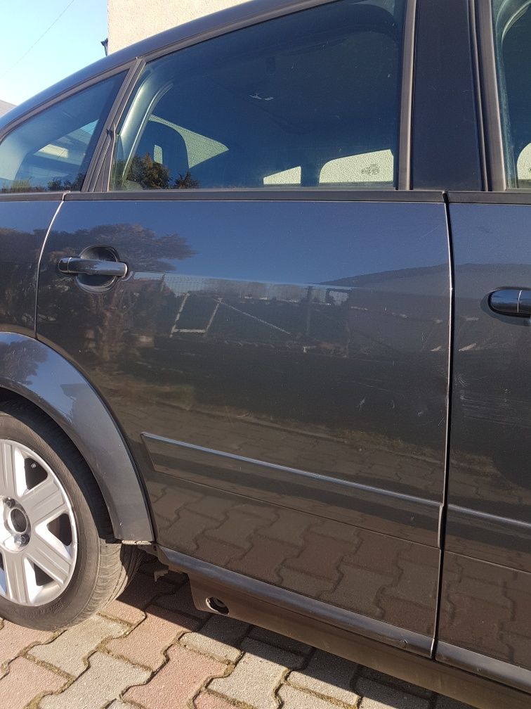 Audi A2 LX7Z Maska Drzwi Zderzak Błotnik Pas