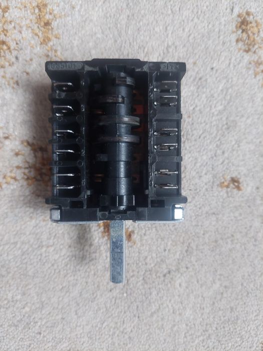 Переключатель электроплиты и духовки EGO