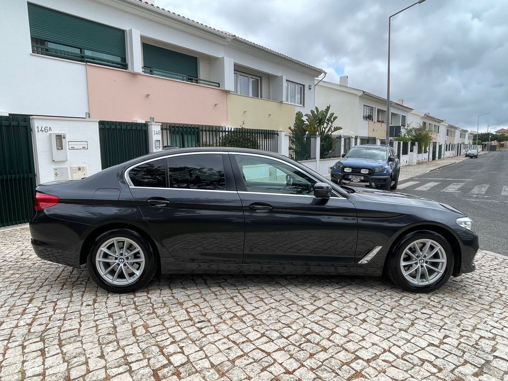 BMW 520d 2019 FINANCIAMENTO/GARANTIA/RETOMAS