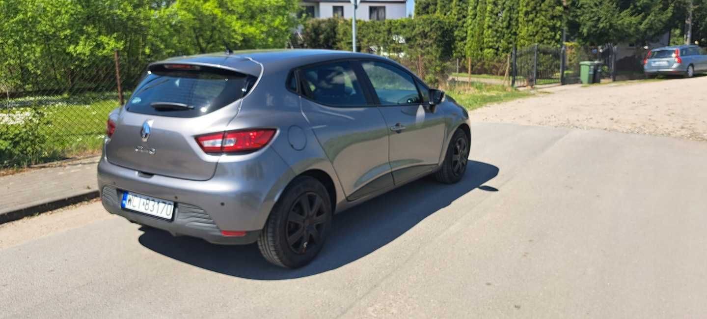 Renault Clio 1,2 benzyna  16V  clim navi prze. 87 tys serwis