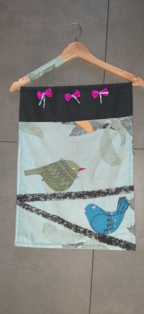 wieszak dla dziecka do przedszkola z kieszonkami, handmade