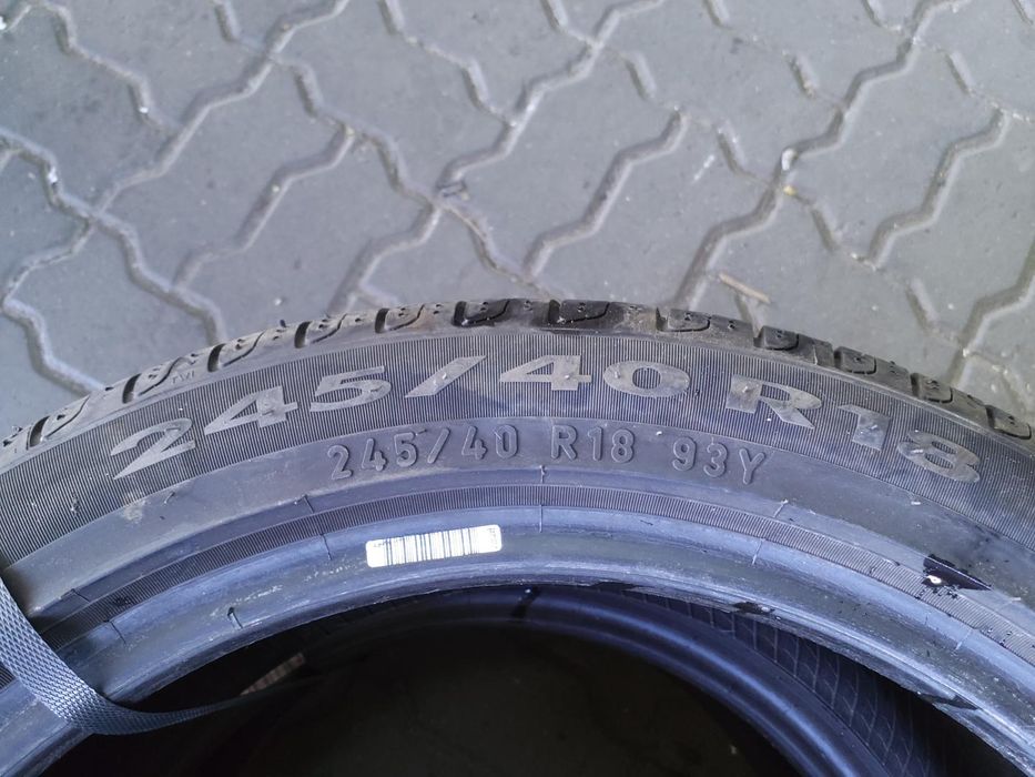 PNEUS PIRELLI 245/40R18 - 2 UNIDADES