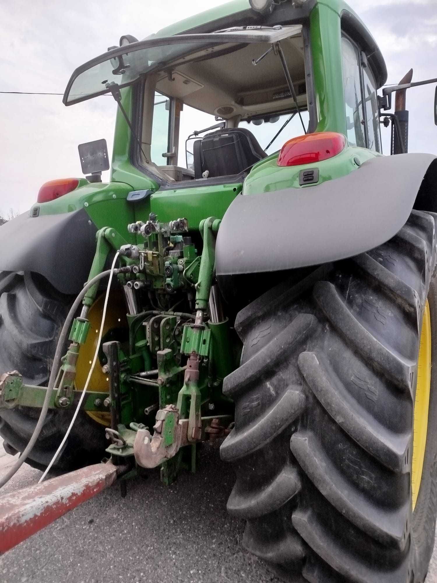 Ciągnik John deere 6920