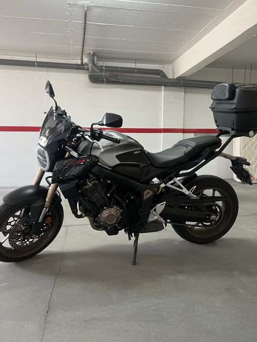 Honda CB650R 2023 – 8.500 km | Excelente estado + Extras | 7.600€