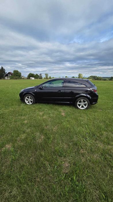 Opel Astra H GTC