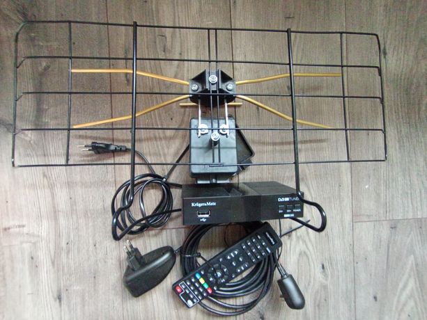 Dekoder dvb T2+antena pokojowa