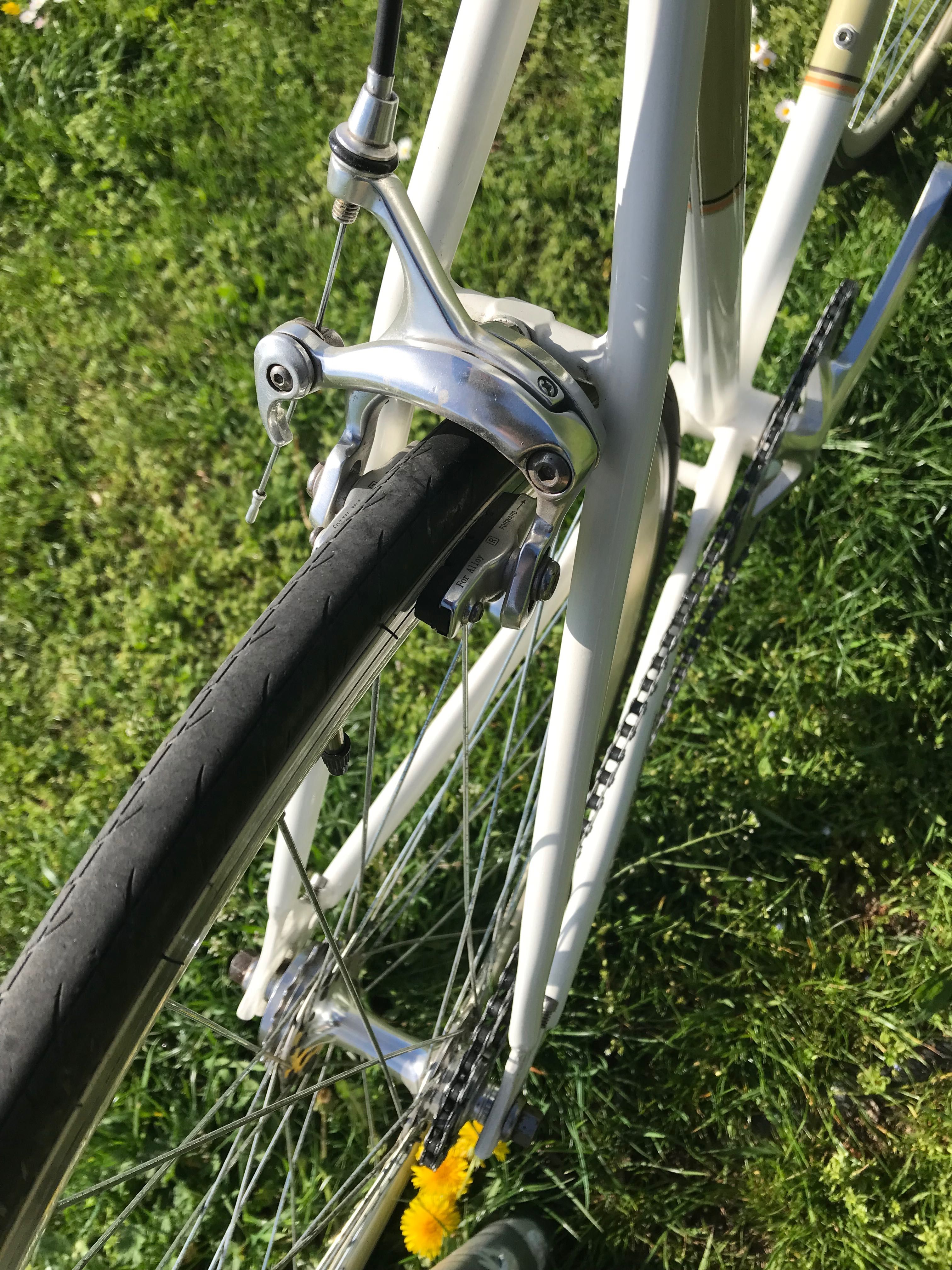 Rower ostre koło checker pig singlespeed