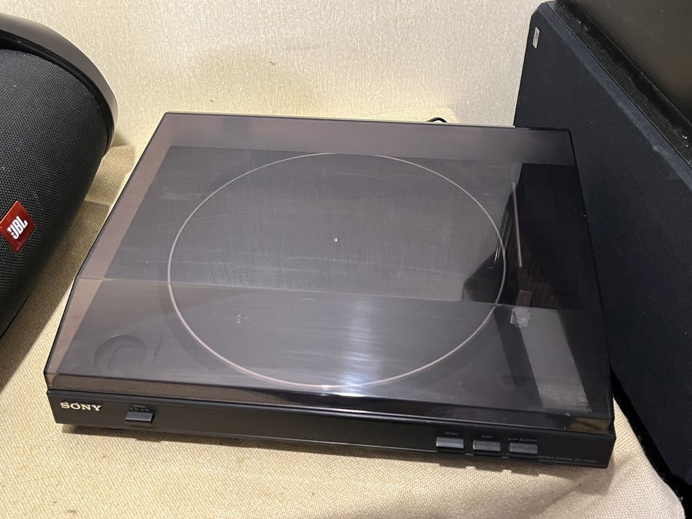 Автоматический проигрыватель винила SONY PS-LX250 с фонокорректором