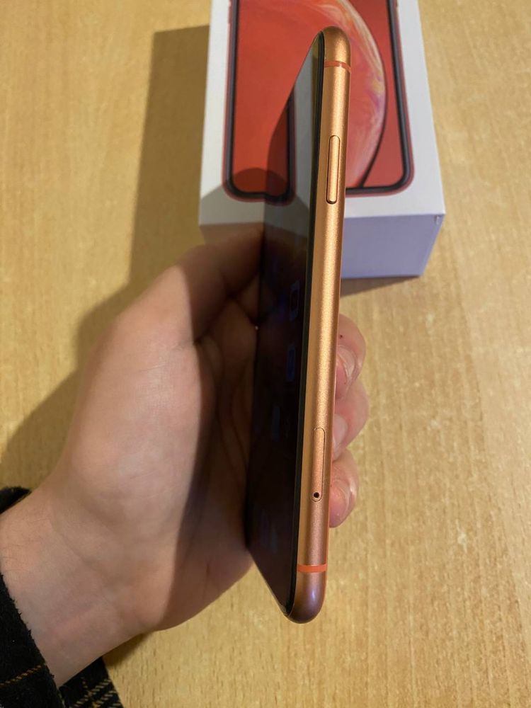 Apple iPhone Xr 128 gb Coral