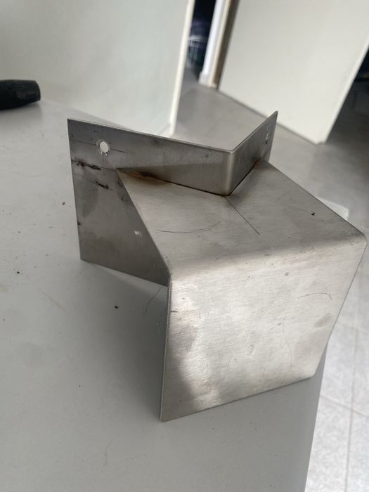 Suporte inox 90° camera video vigilancia