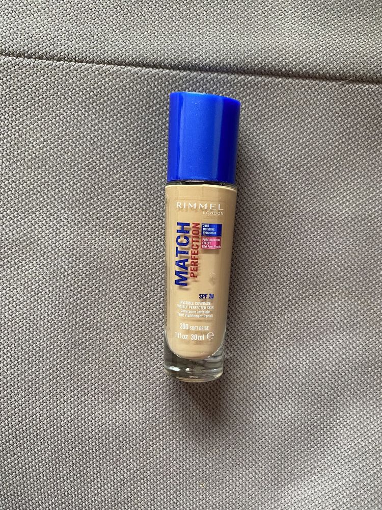 Podkład Rimmel March Perfection 200 Soft Beige spf 20