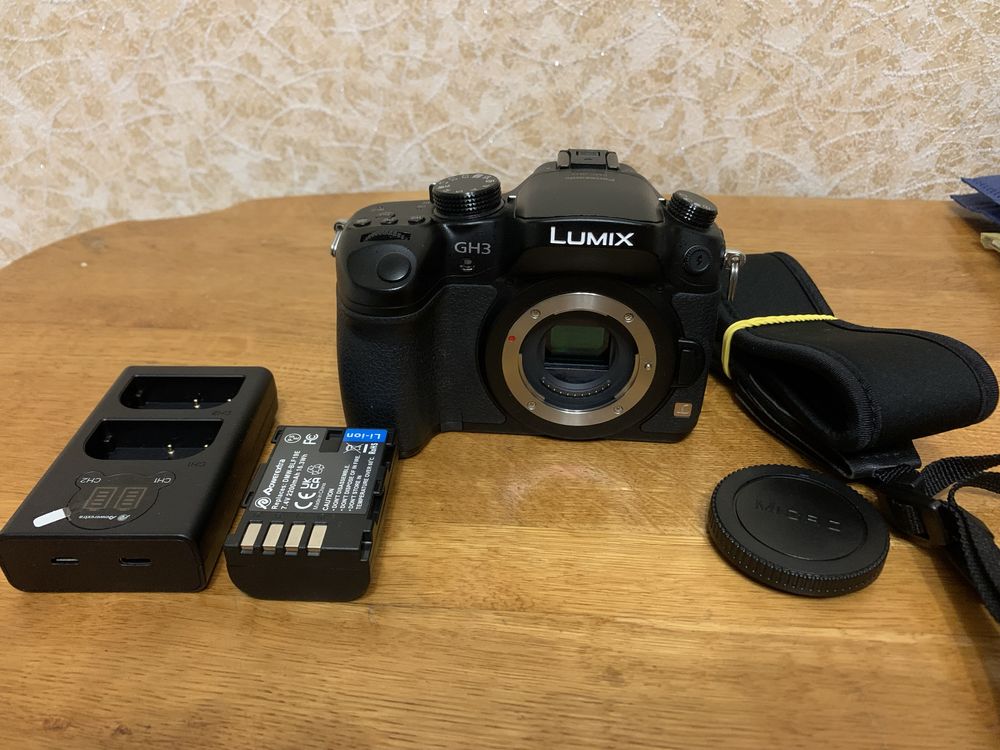 Panasonic DMC-GH3 (body)