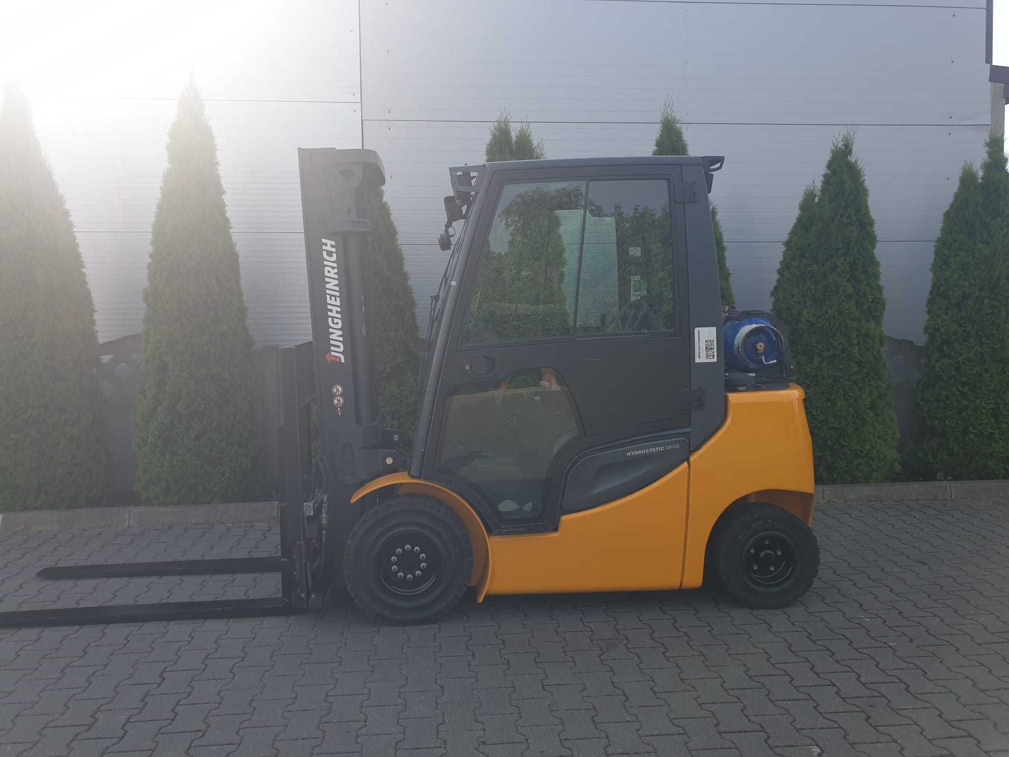 Wózek widłowy Jungheinrich TFG425s Triplex wolny skok, przesuw UDT