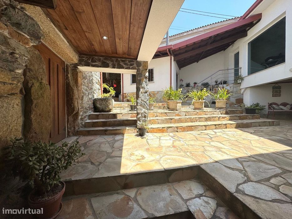 Sumptuosa e ancestral quinta com moradia renovada para habitação parti