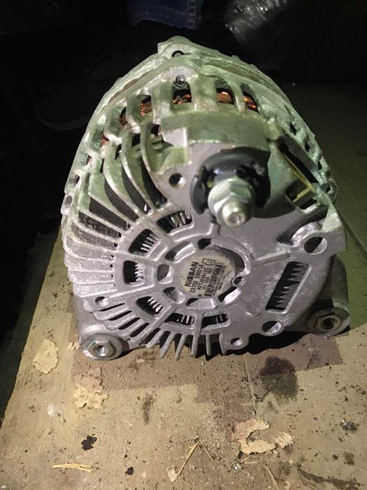 Генератор 1.6 Nissan Note 2006-2013.