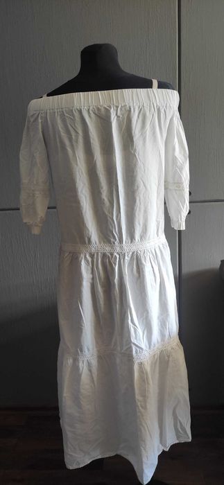 Sukienka Reserved r36