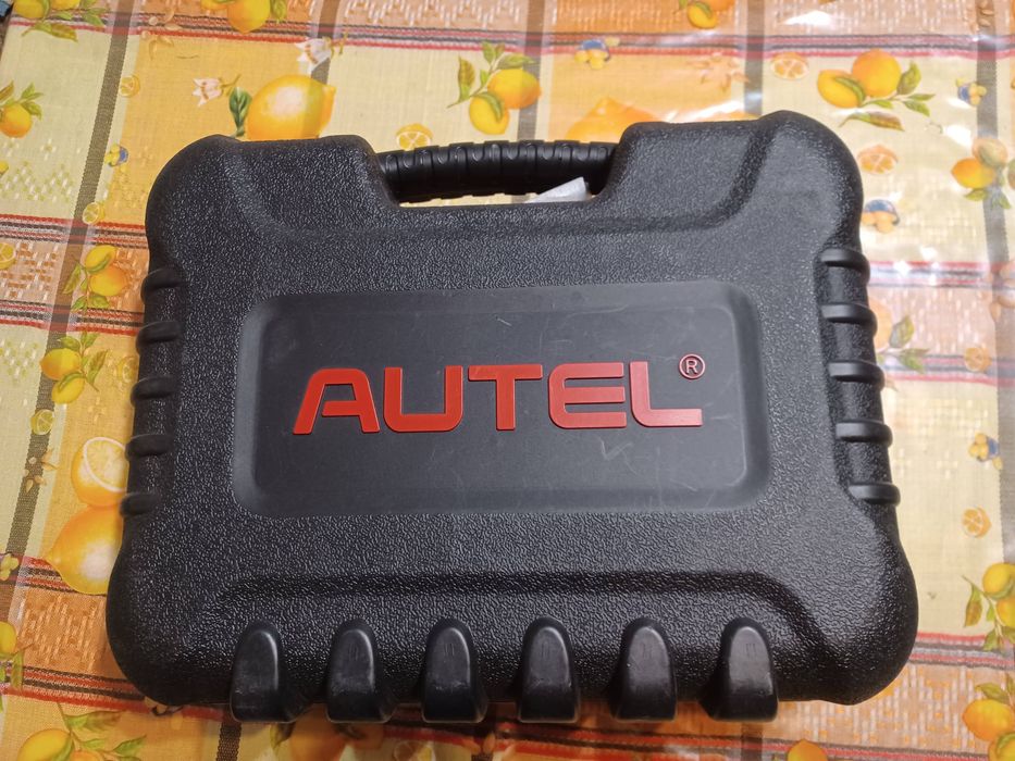 Диагност сканер Autel MaxiCOM MK808BT OBD2 Аутель лучший из диагностов