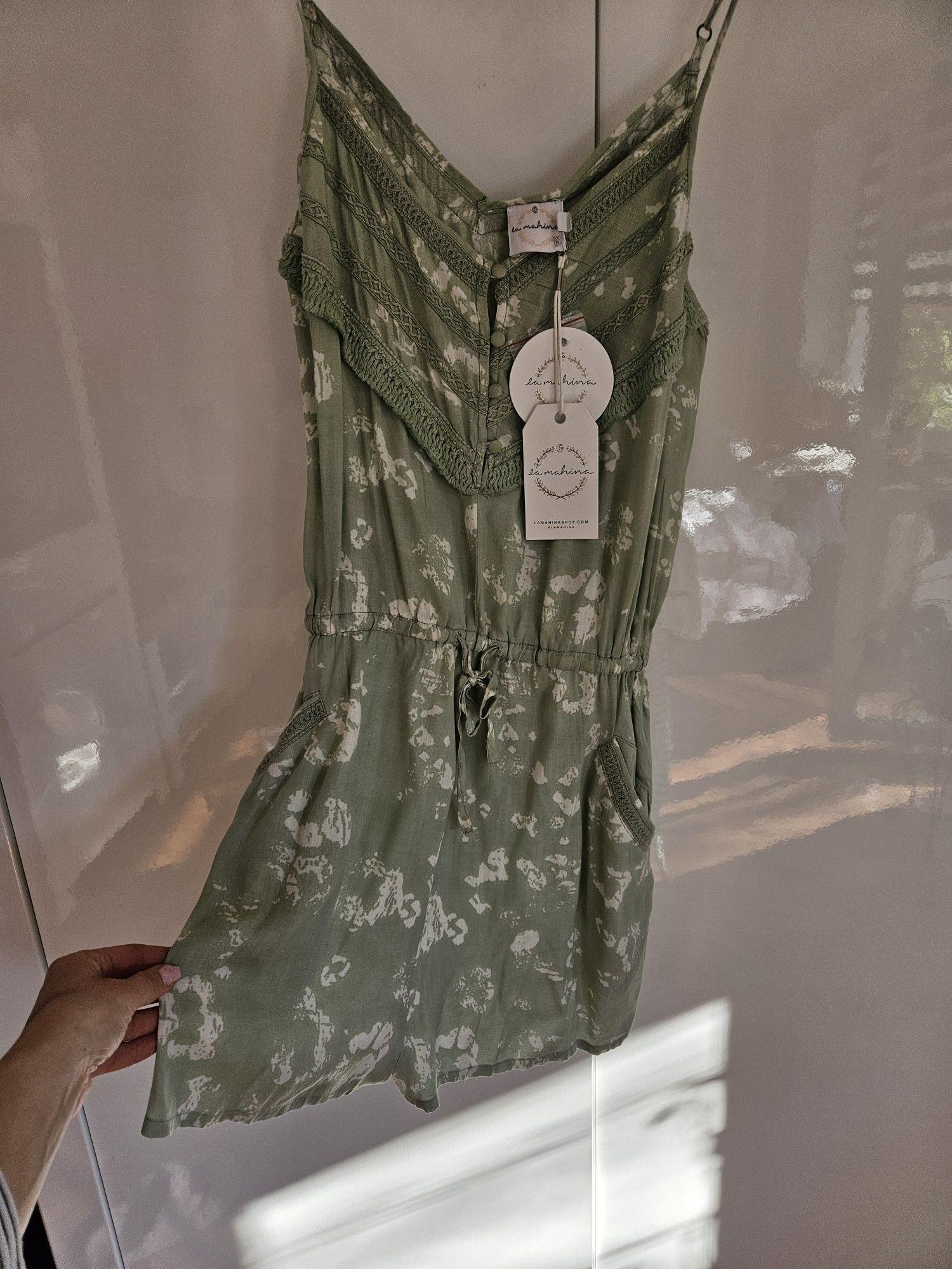 Kombinezon krótki mietowy nowy butik