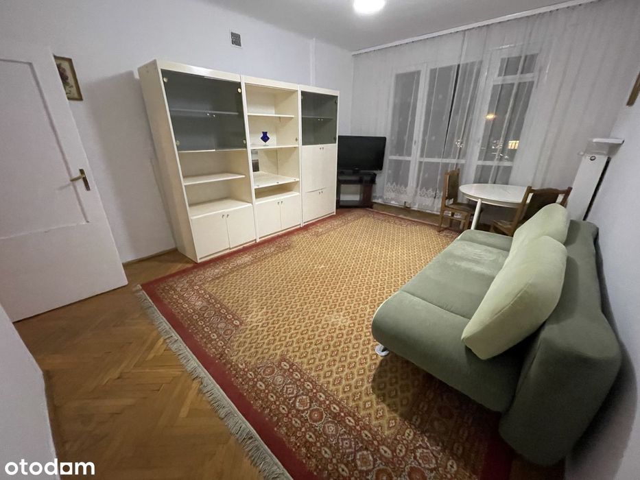 54m, Linneusza 1, okolice pl. Hallera, po remoncie