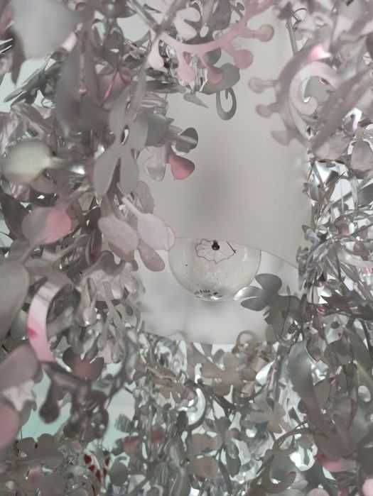 żyrandol lampa sufitowa srebrna duża zwisająca nowoczesna efektowna