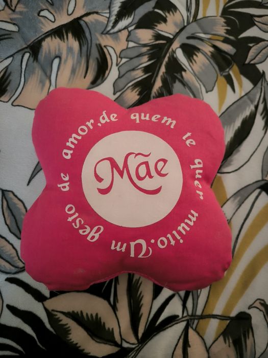 Mãe - almofada fofinha rosa fucsia NOVA