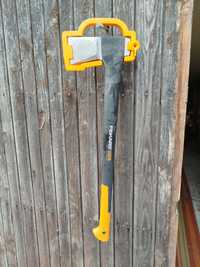 Siekiera Fiskars x25