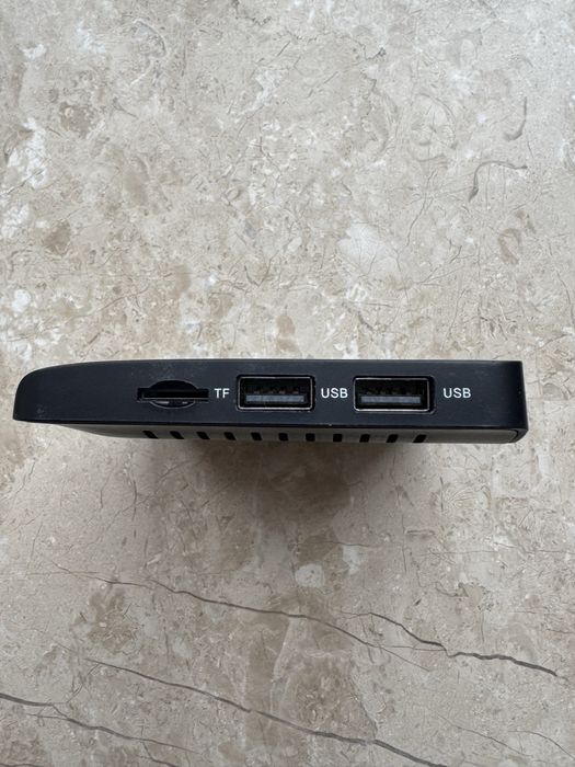 Телевізійна приставка A95X R1 Android смарт ТВ