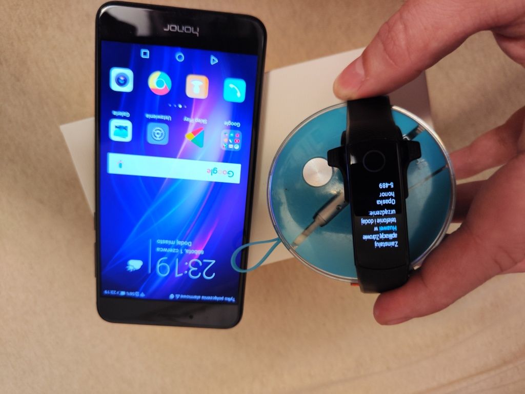 Honor 8 + Smartband Honor 5 + słuchawki Honor
