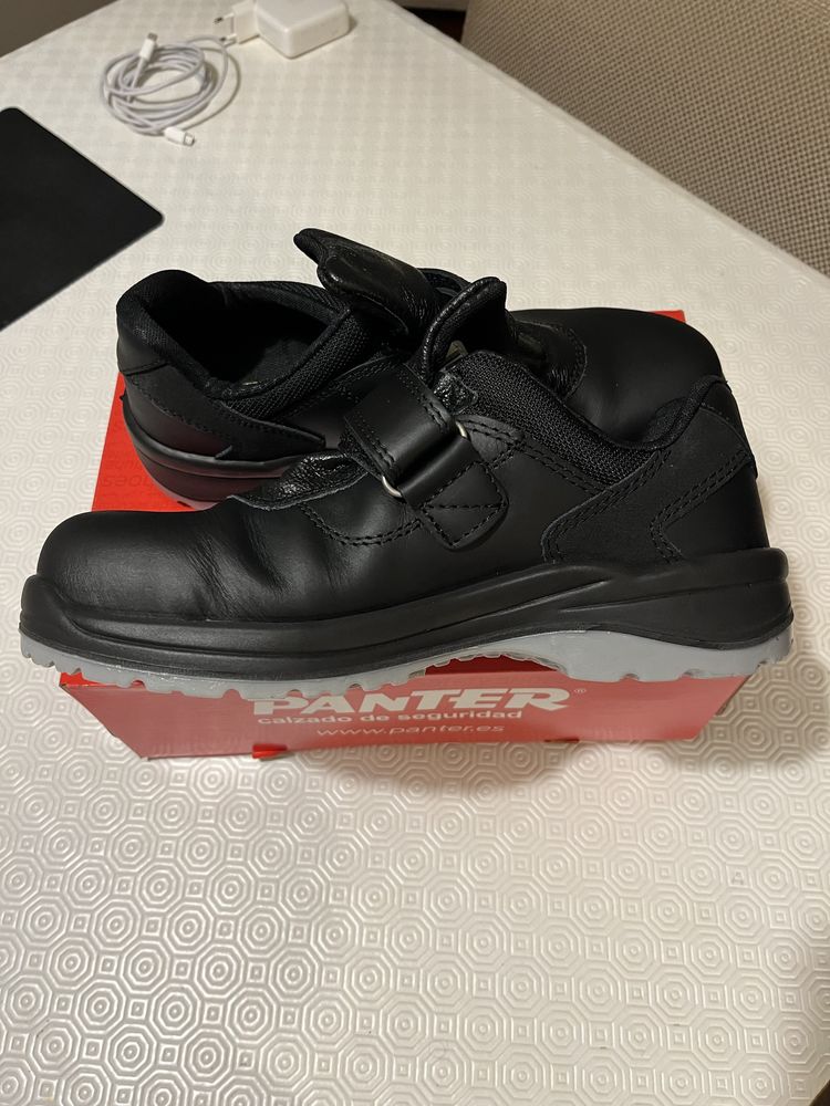 Botas PANTER novas