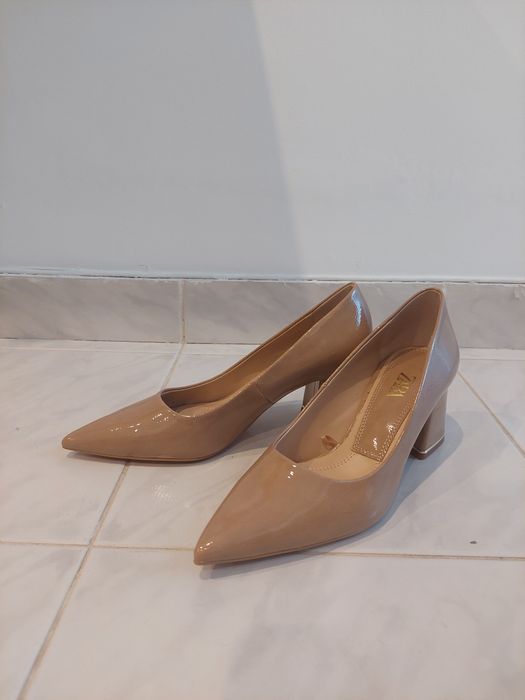 Sapatos salto médio ZARA tamanho 37 (nunca usados)