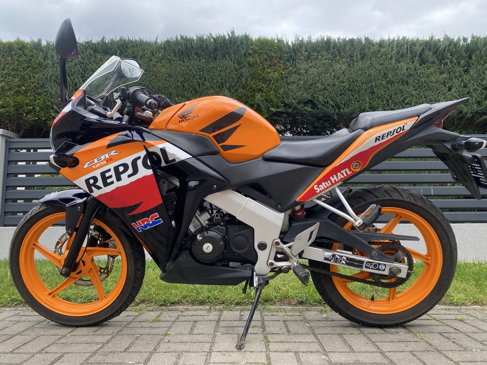 Honda CBR 125 Repsol wtrysk niski przebieg ( gpr, yzf, rs4, duke)