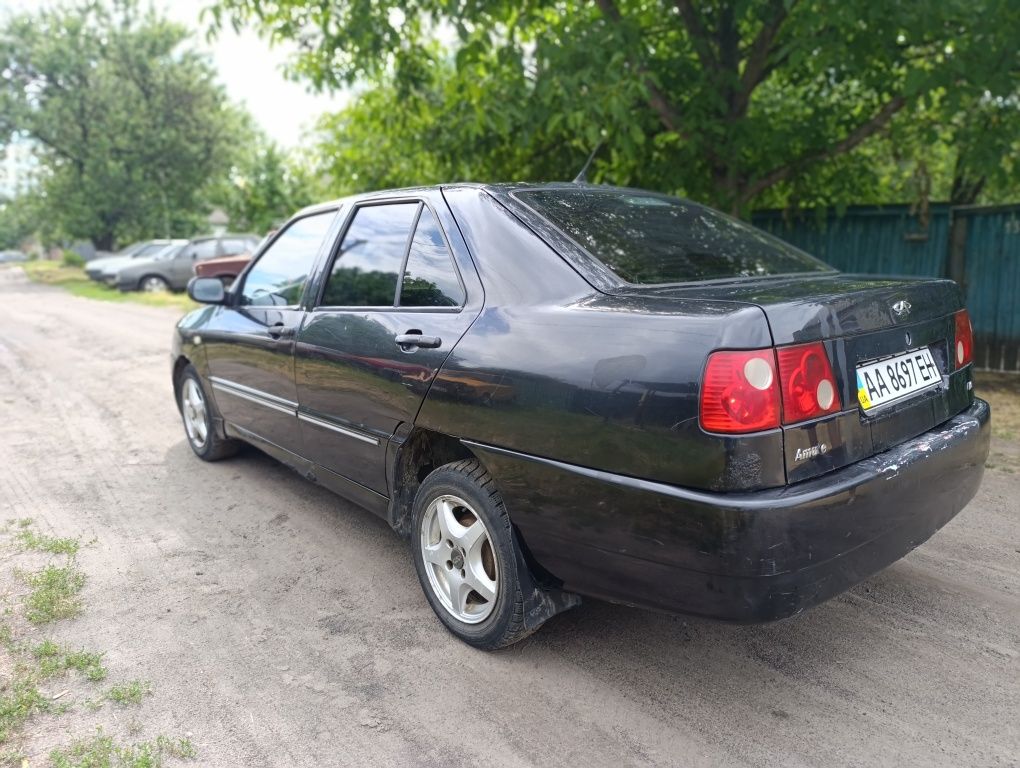 Продам chery amulet 2008 года на полном боевом ходу