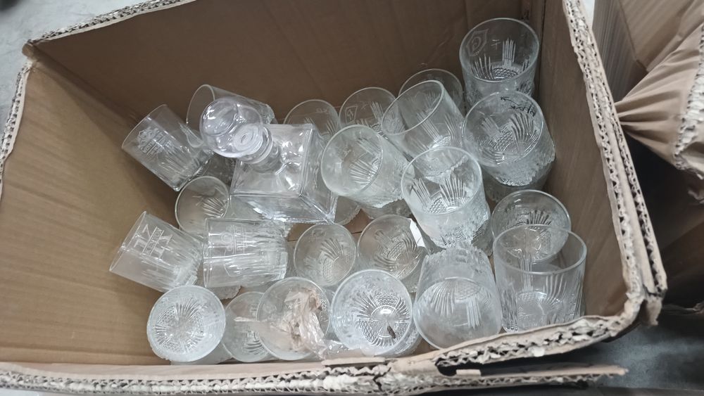 Продам склянки та графіни