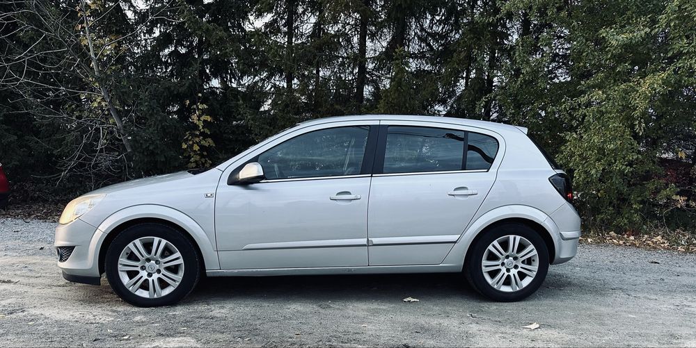 Opel Astra H 1.6 ben+lpg 2007r.