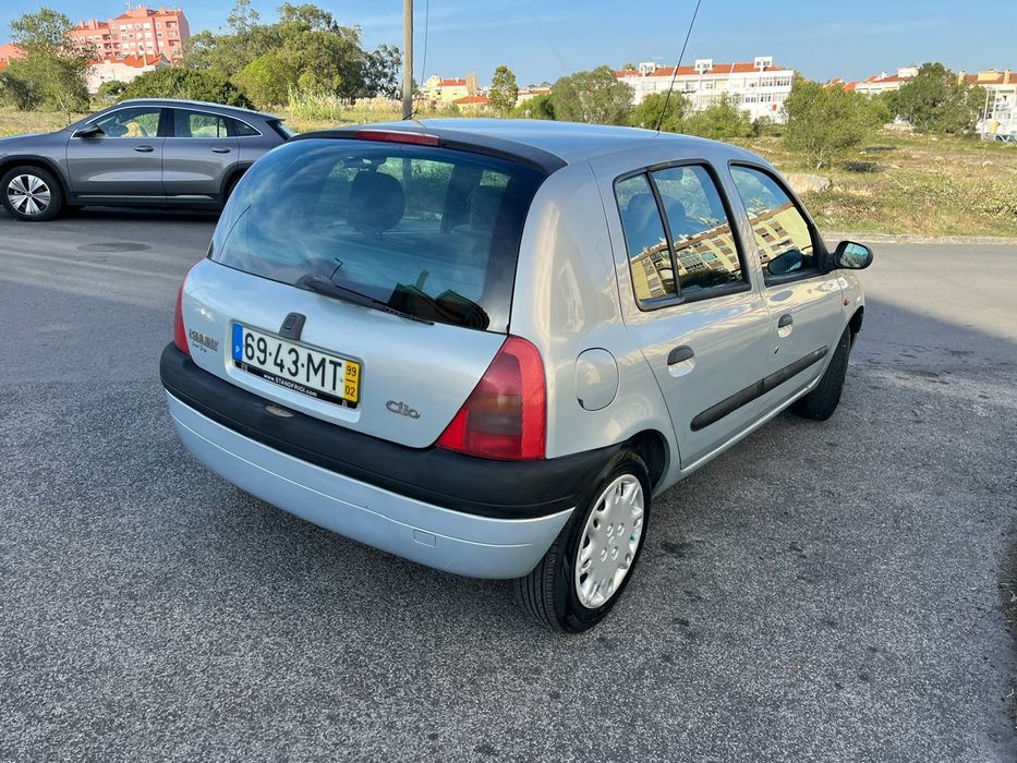 Renault Clio 1.2 RT 210.000km