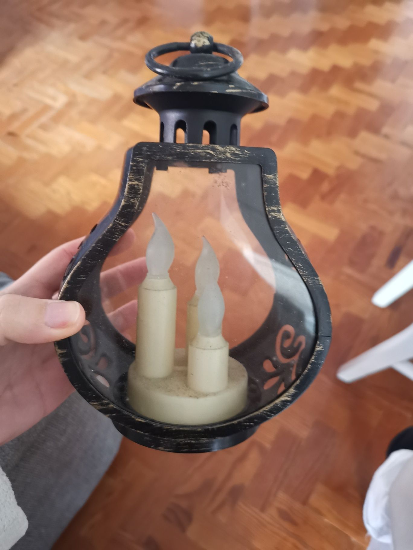 Lâmpada a pilhas