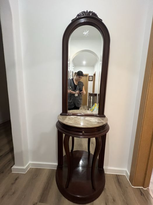 Credencia com espelho