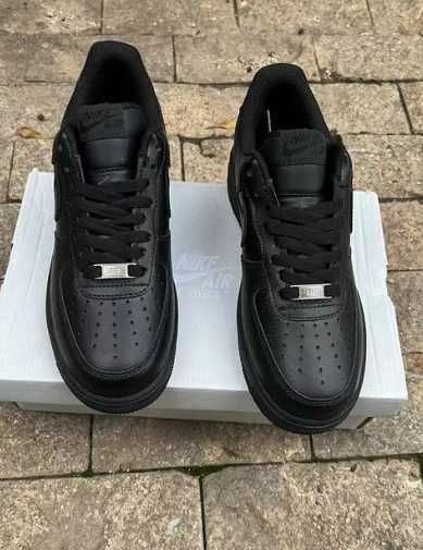 Nike Air Force 1 Low '07 Black  40