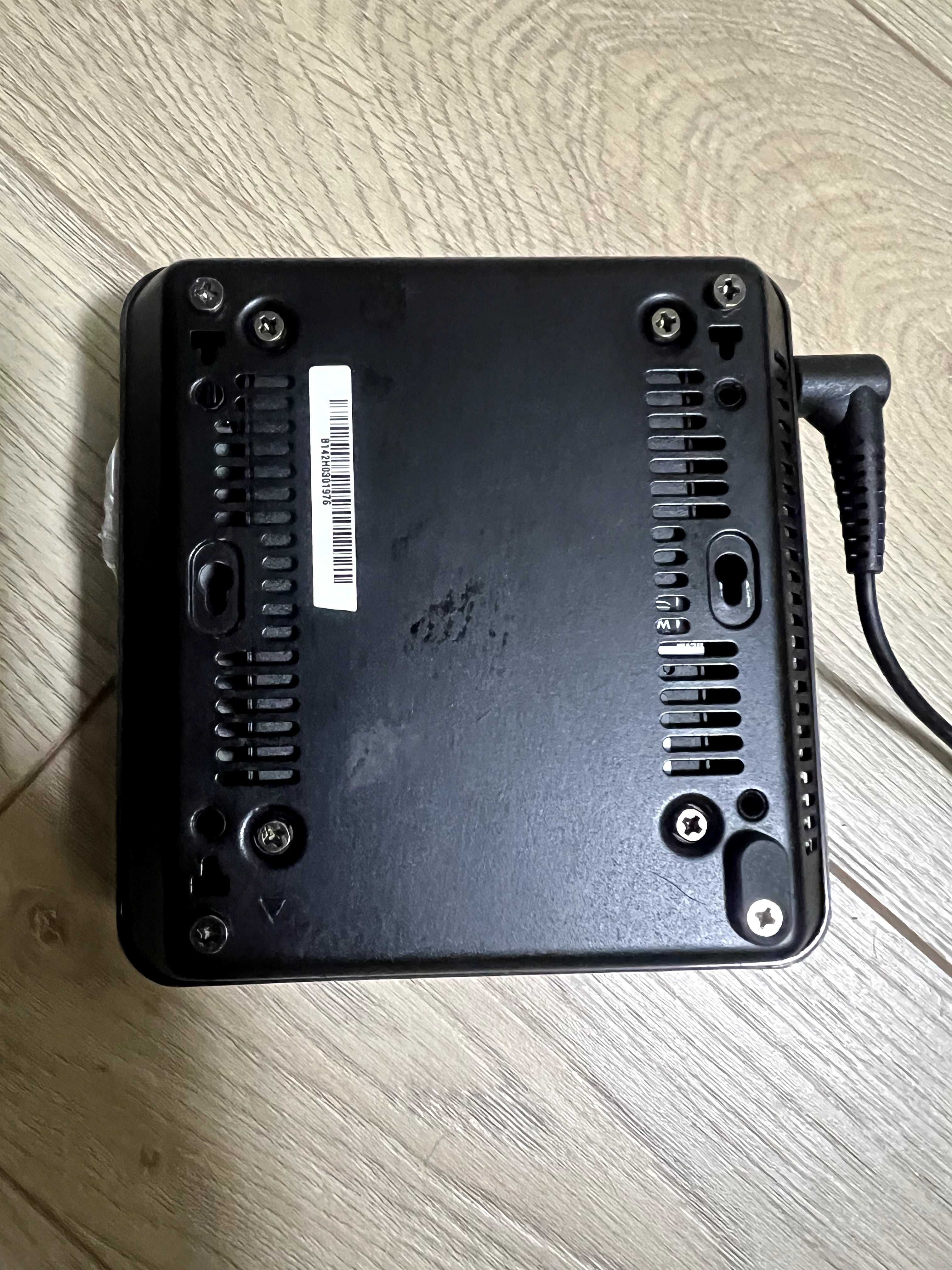 ПК Комп'ютер MSI Cubi 4415U комплект ультракомпактний (є 14 шт.)
