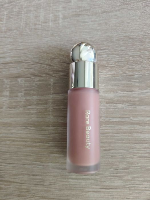 Rare Beauty Bliss róż