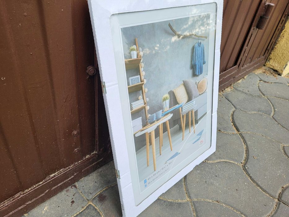Obraz 50x40 w szkle do powieszenia na ścianie z uchwytami cienki nowy