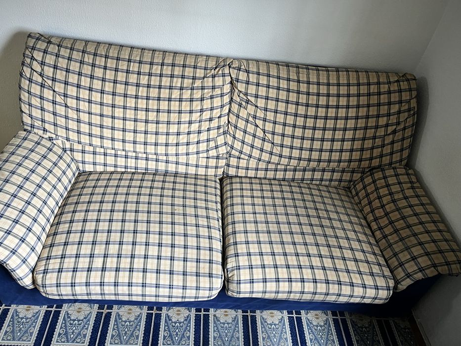 Sofá antigo, 2 lugares